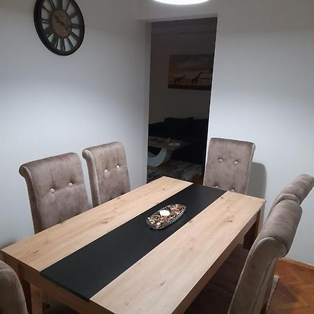 Holiday Apartaments 2 Ni 外观 照片